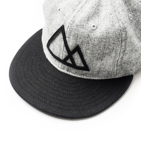 Mountains Hat Black